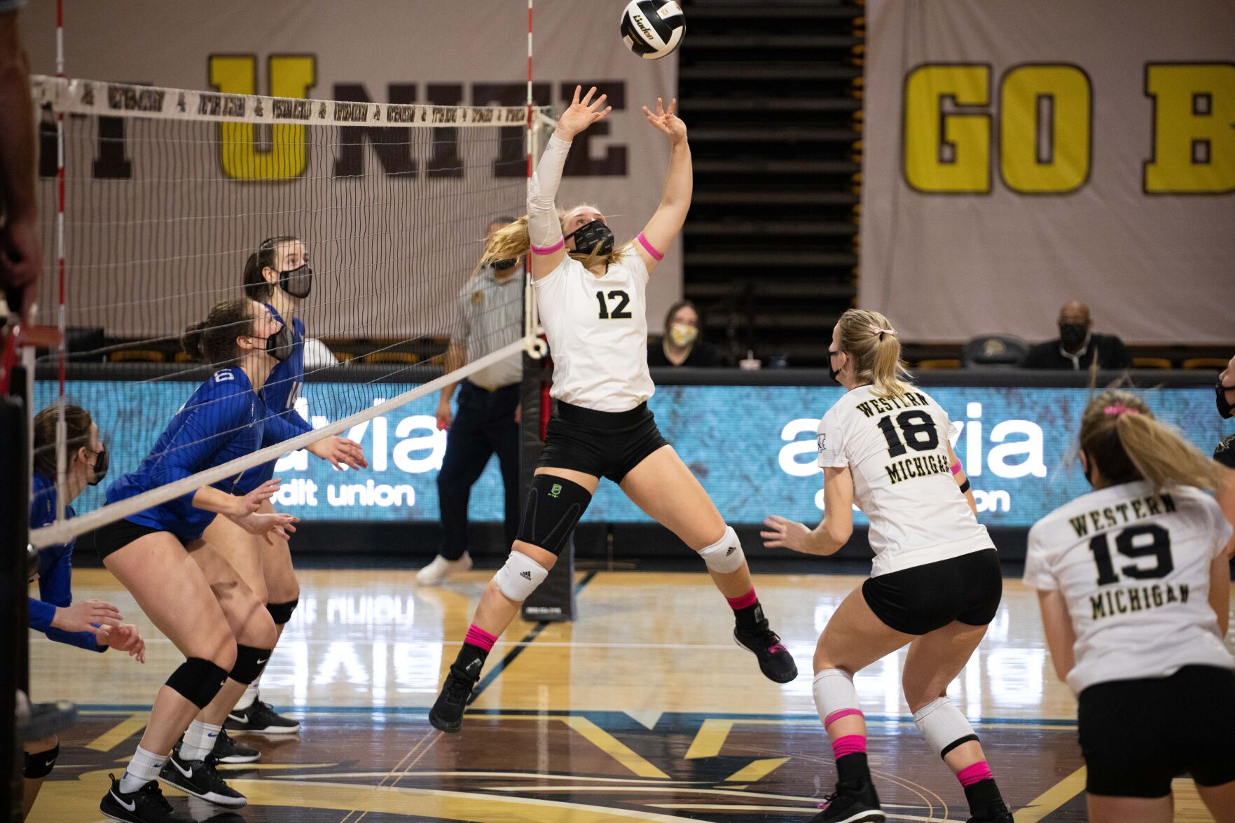 WMU Volleyball Logan Case